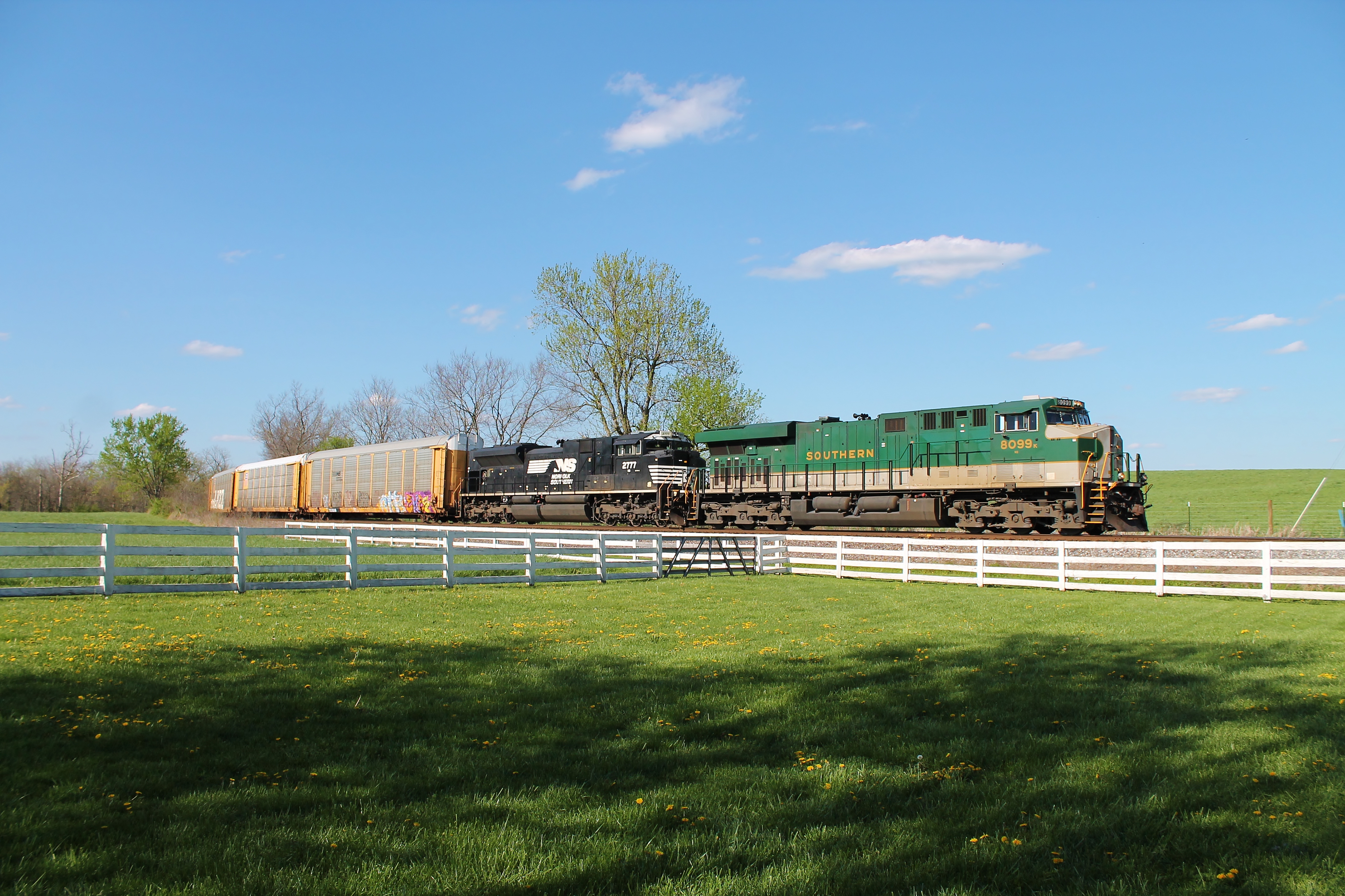 Southern 8099 on the Louisville District